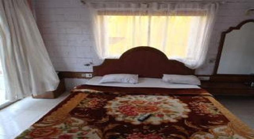 Hotel Rahil International Mahābaleshwar Esterno foto