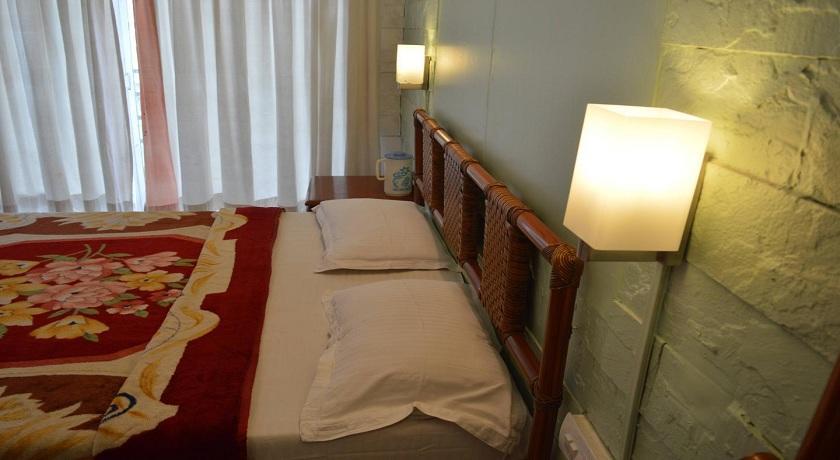 Hotel Rahil International Mahābaleshwar Esterno foto